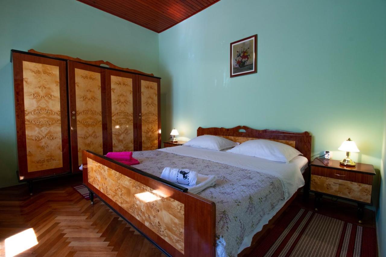 Apartman Ivan Drniš Exterior foto