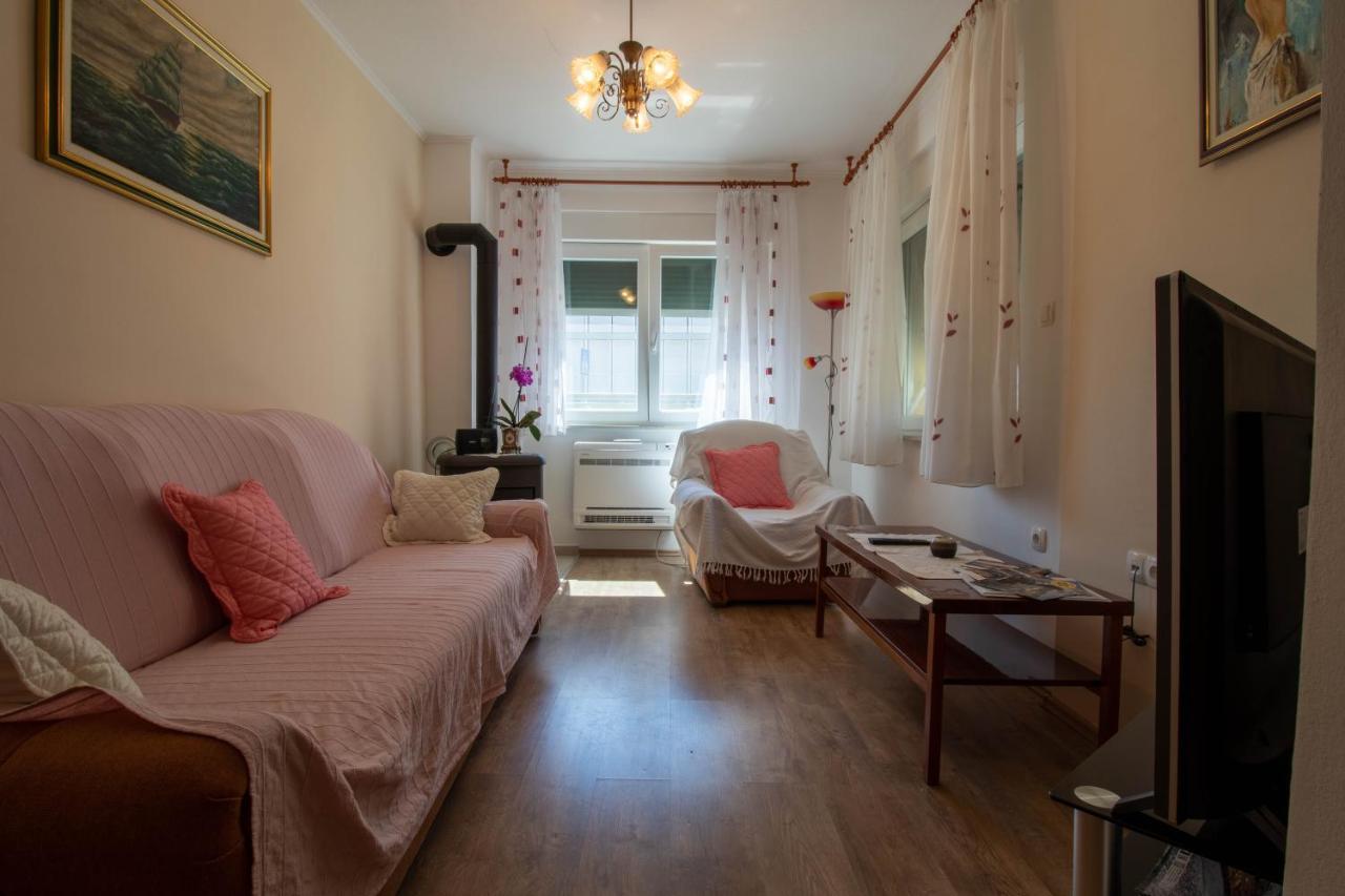 Apartman Ivan Drniš Exterior foto